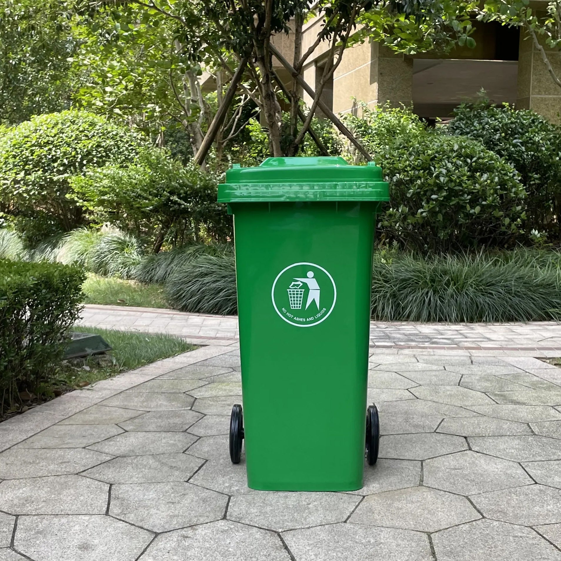 Contenedor Tacho De Basura Con Pedal 120 Litros Reciclaje NEGRO