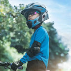 Casco para niños con boquera removible