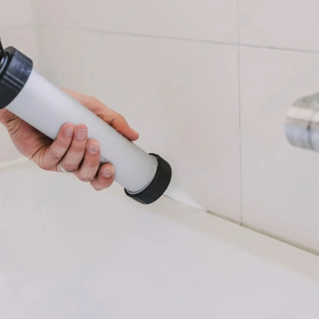 Sellador adhesivo multiuso 590ml
